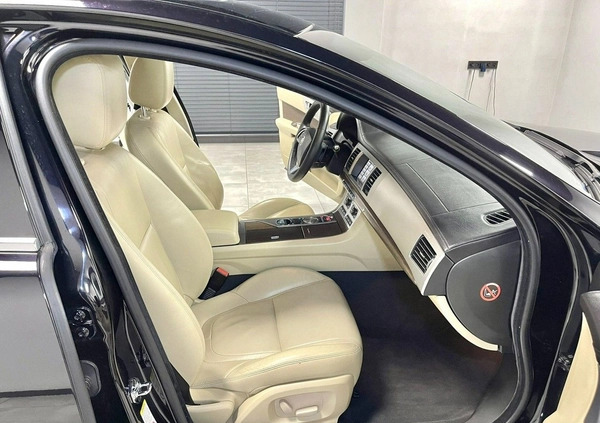 Jaguar XF cena 57900 przebieg: 106000, rok produkcji 2012 z Suchedniów małe 631